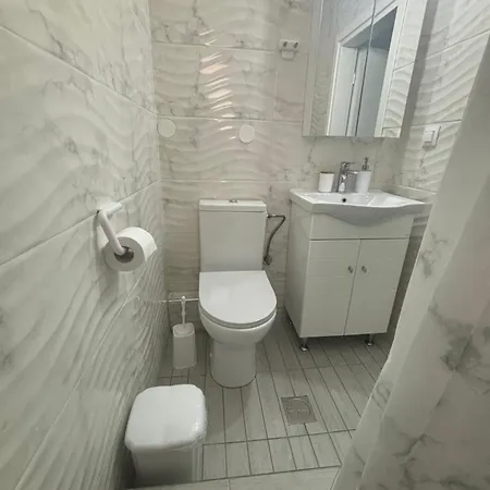 Sapphire , Beachfront Family For 4 With Private Garden, 1-minute Walk To The *